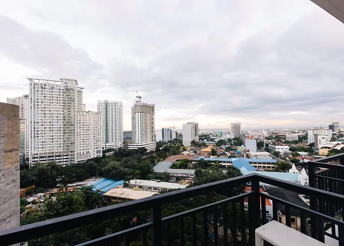 Urban Noir At Ayala Cbd, Fast Wifi, Netflix * Cebu